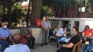 CHP' Aliağa Kadın Kollarından Kırtasiye Yardımı