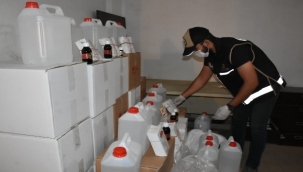 İzmir'de sahte alkol satışlarında kilit isim yakalandı