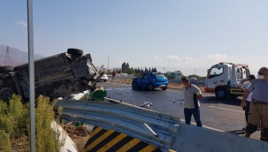 Menemen'de feci kaza: 1 ölü, 4 yaralı