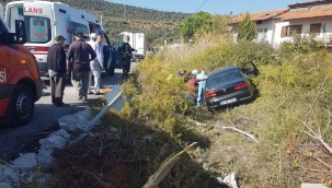 Otomobil önce yayalara çarptı, ardından şarampole uçtu: 4 yaralı