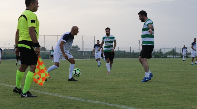 Profesyonel Ligler Dışında Her Türlü Futbol Faaliyeti Yasak