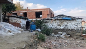 71 yaşındaki adam karısını baltayla öldürdü