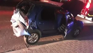 Aliağa'da Trafik kazası : 2 yaralı