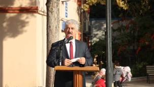 Bergama Öğretmenler Gününü kutladı