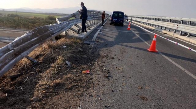 Dikili'de Beton mikseri viyadükten düştü: 1 ölü