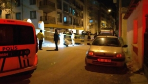 Dikili'de eski koca dehşeti: eski eşini öldürdü, kayınvalidesini ve komşusunu yaralayıp intihar etti