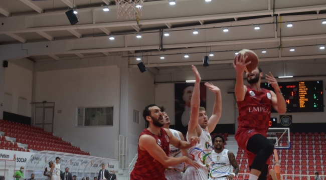 Aliağa Petkim Spor:67 - Empera Halı Gaziantep Basketbol:66