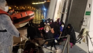 Çeşme ve Foça'daYunan unsurları tarafından geri itilen 69 düzensiz göçmen kurtarıldı