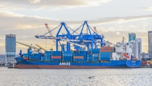 Doğu Akdeniz'de hukuk dışı arama yapılan Roseline A gemisi İzmir Limanı'na yanaştı