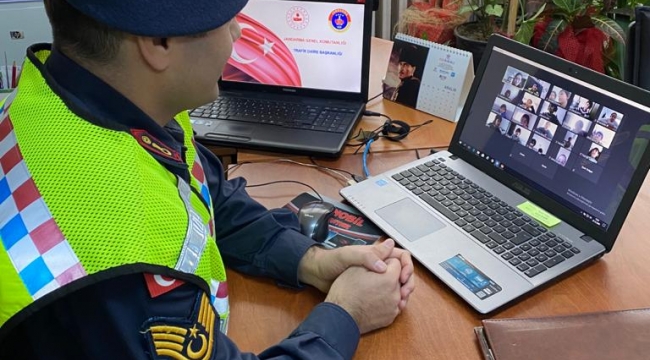 jandarmadan öğrencilere 'uzaktan' trafik eğitimi