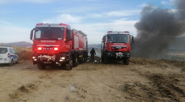 Aliağa'da, eski çöp depolama alanında yangın