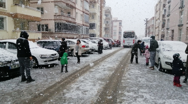 Aliağa'da  kar sevinci