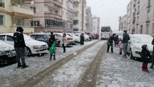 Aliağa'da  kar sevinci