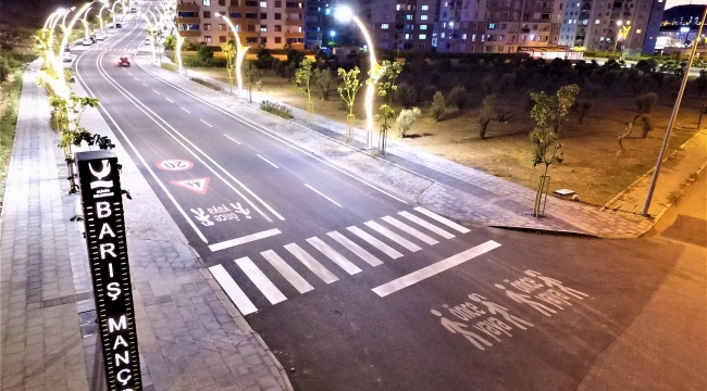 Aliağa'da Örnek Cadde; Barış Manço Caddesi