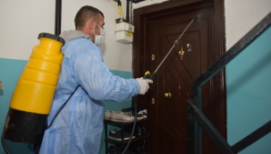 Aliağa'da Ortak Kullanım Alanları Dezenfekte Ediliyor