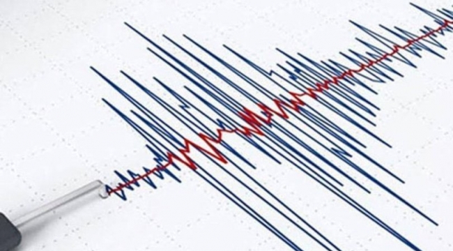 İzmir'de 4 büyüklüğünde deprem