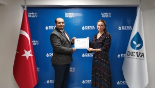 DEVA, İzmir'de yarıladı