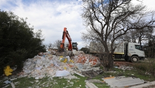 Doğa katilleriyle mücadele: İki günde 40 kamyon, toplamda 480 ton moloz toplandı