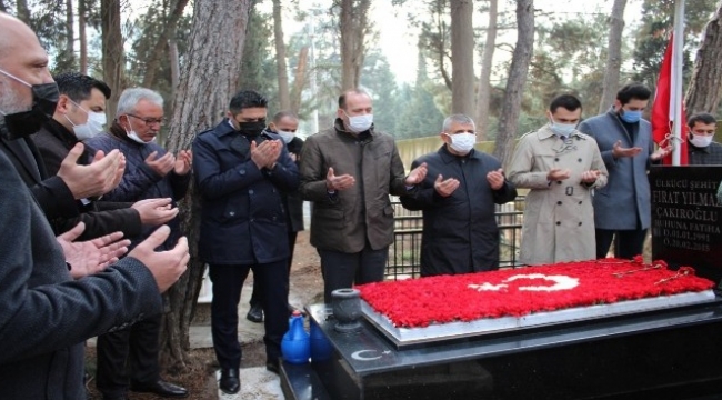 Fırat Yılmaz Çakıroğlu, ölümünün 6'ıncı yılında kabri başında anıldı