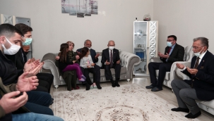 Kılıçdaroğlu ve Soyer şehit ailesini ziyaret etti
