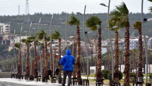 Kuzey Ege'de Fırtına Uyarısı