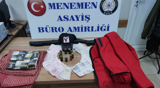 Menemen'de benzin istasyonundaki pompalı tüfekli soygun