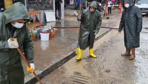 Rekor yağışın ardından mücadele sürüyor