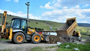 Aliağa Belediyesi Bakım ve Onarım Ekipleri Bahçedere Mahallesi'nde