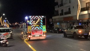 Aliağa'da Yol Şerit Çizgileri Yenileniyor