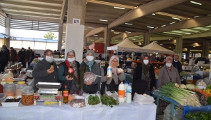 ALİAĞA KÖY PAZARI'NDA "AL-SAT"ÇIYA GEÇİT YOK