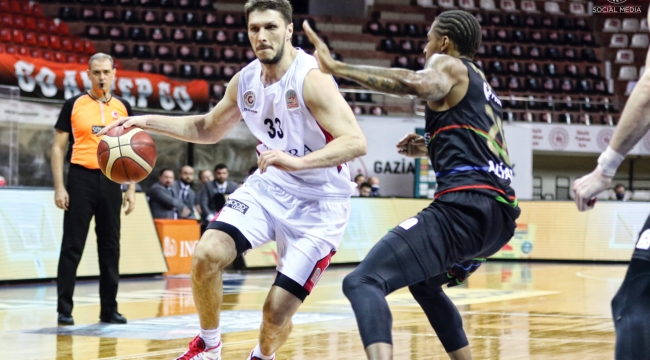 Aliağa Petkimspor, Empera Halı Gaziantep Basketbol'a Yenildi