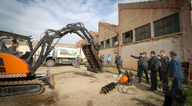 Bergama Belediyesi araç filosu her geçen gün yeni araç