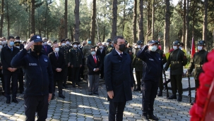 Bergama'da Çanakkale Destanı'nın 106'ncı yılı törenle anıldı