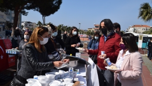 CHP Aliağa Kadın Kollarından Hayır Yemeği