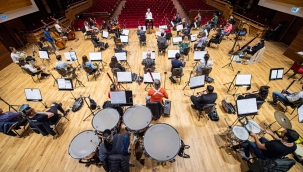 İzmir Büyükşehir Belediyesi sanatçıyla "El Ele"