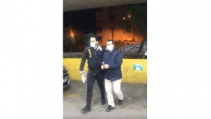 İzmir'de FETÖ'nün hücre evlerine baskın: 31 gözaltı