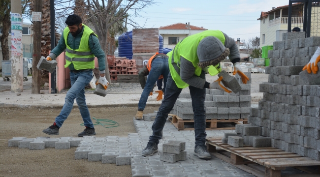  Aliağa Belediyesi'nden Yeni Şakran'a 92 Bin M2 Kilit Taş