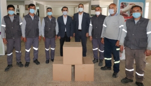 Bergama Belediyesi TİS sözleşmesi olmayan işçilerine gıda