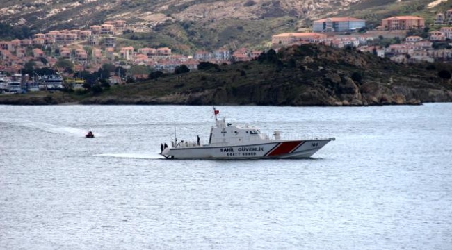 Foça'da düşen uçağın ardından çalışmalar sürüyor