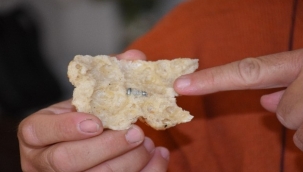 İftarlık pidenin içinden 3 santimlik vida çıktı