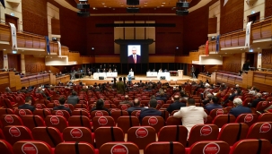 İzmir Büyükşehir Belediye Meclisi'nde yeni görev dağılımı