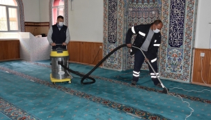 Menemen'de ibadethaneler Ramazan ayına hazır