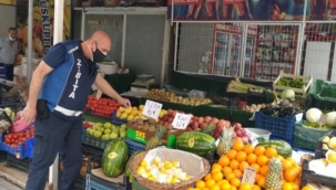Bergama'da manavlara fiyat denetimi