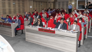 Millet İttifakı salonu terk etti