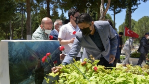 Şehitliğe ve Şehit Ailelerine Bayram Ziyareti