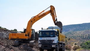 Aliağa Belediyesi Ekipleri Karaköy Mahallesi'nde.