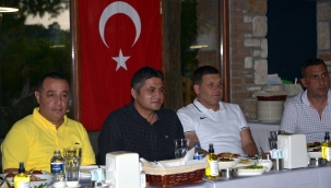 Aliağaspor FK, Moral Yemeğinde Bir Araya Geldi.