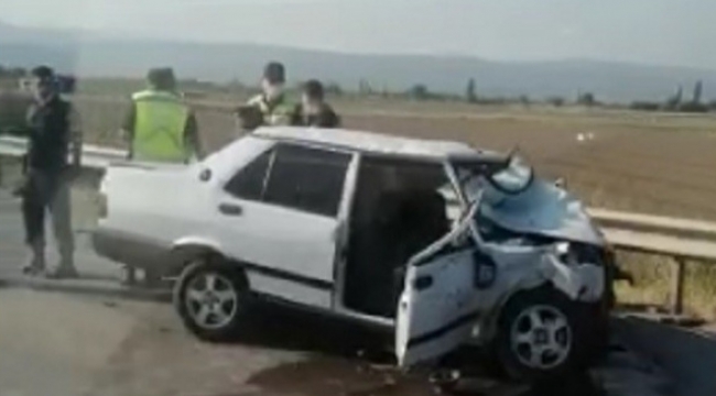 Bergama'da Trafik kazası: 1 ölü, 2 ağır yaralı