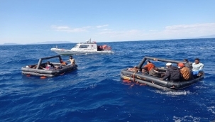  Dikili ve Foça ilçeleri açıklarında düzensiz göçmen kurtarıldı