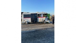 İzmir'detrafik kazası : 6 yaralı